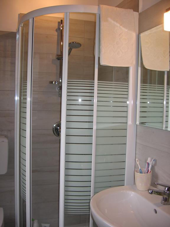 Casa Rimar Apartman Balestrate Szoba fotó